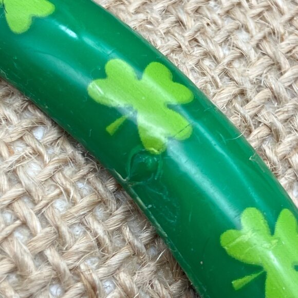 St Patricks Day Irish Bracelet 7 In As Is Green Bangle Lucky Shamrock Clover - Picture 4 of 5